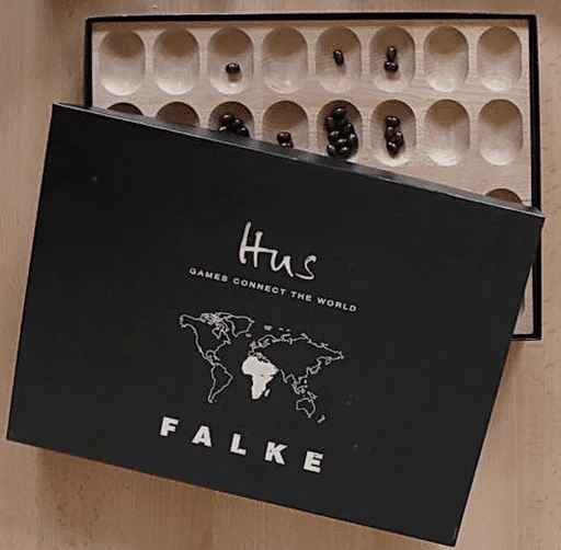 Board game, Hus